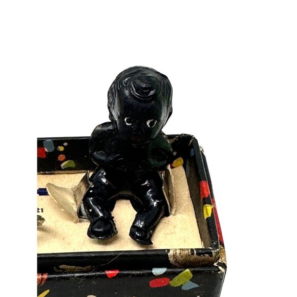 Uncas Toy Ring Complete Set Cat Box Black Baby Doll Patent 1643421 Vintage USA - Picture 8 of 16